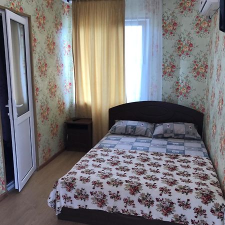 Гостевой Дом Анна Hotel Gagra Exterior foto