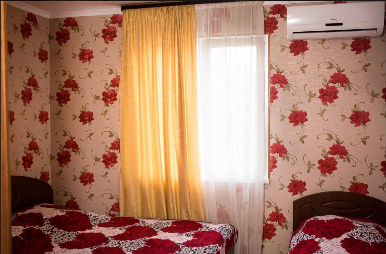 Гостевой Дом Анна Hotel Gagra Exterior foto