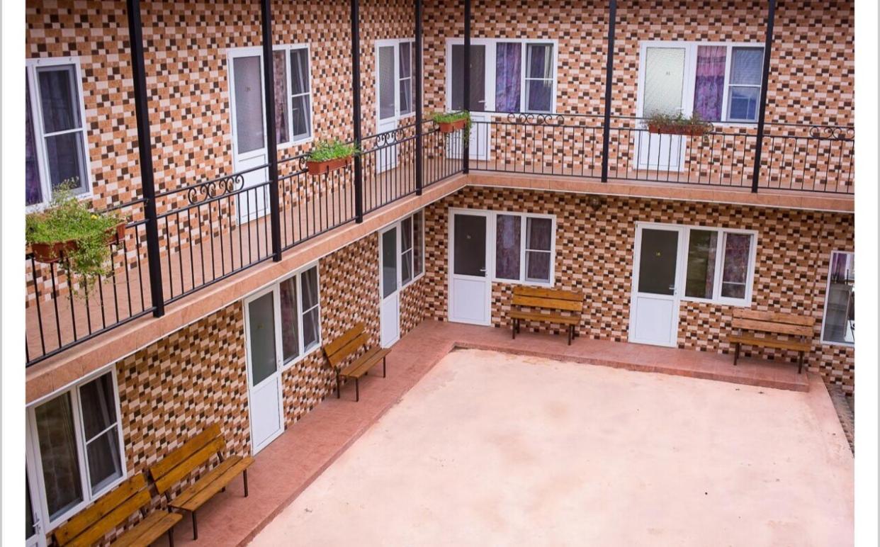 Гостевой Дом Анна Hotel Gagra Exterior foto